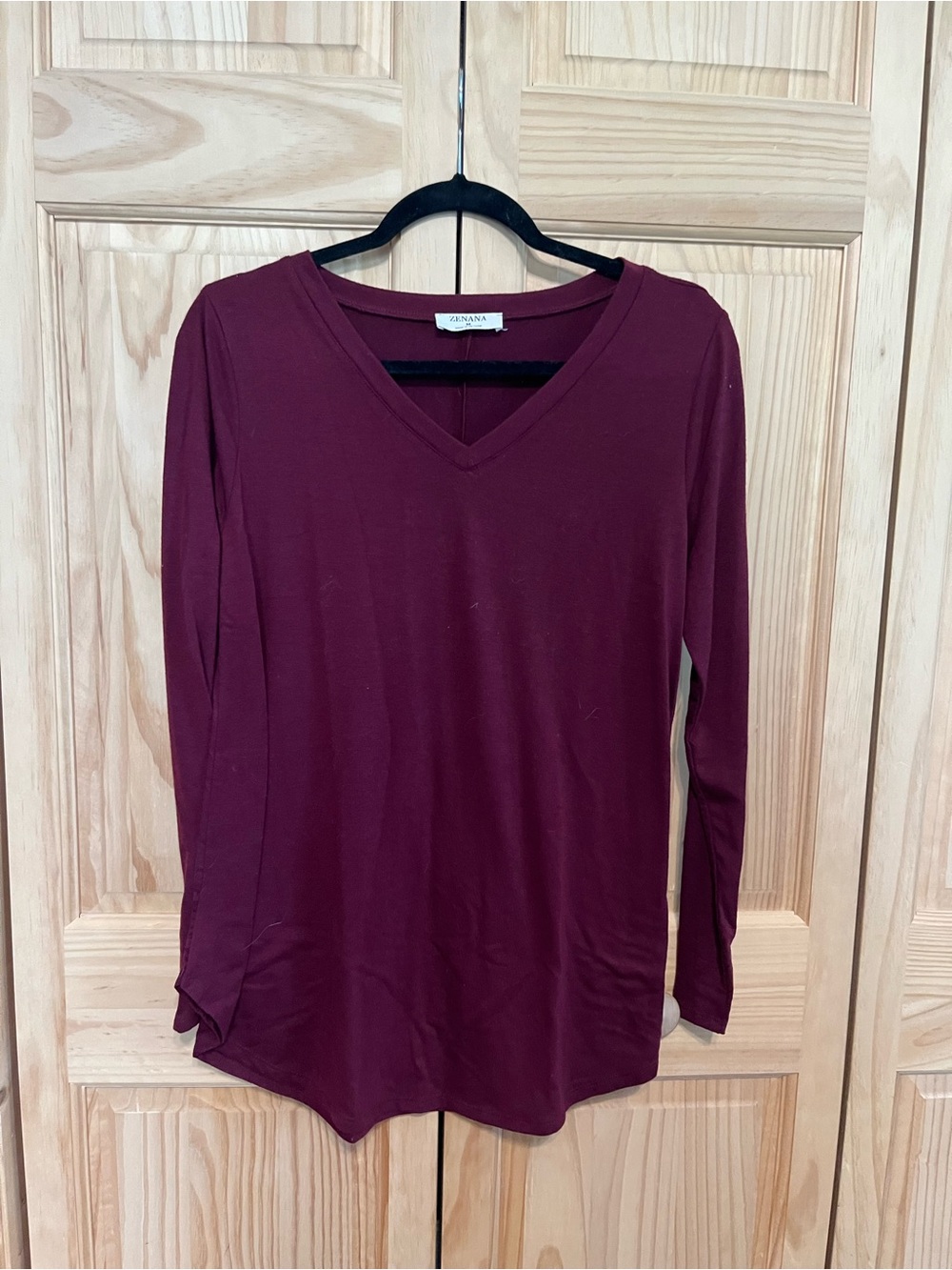 Zenana Outfitters Maroon Long Sleeve V-Neck Top